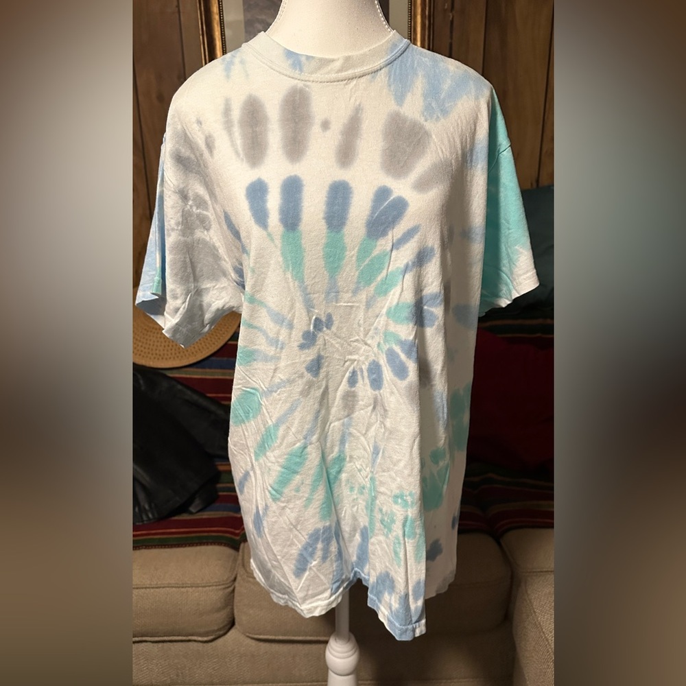 Tie-Dye T-Shirt in Blue and Green, L